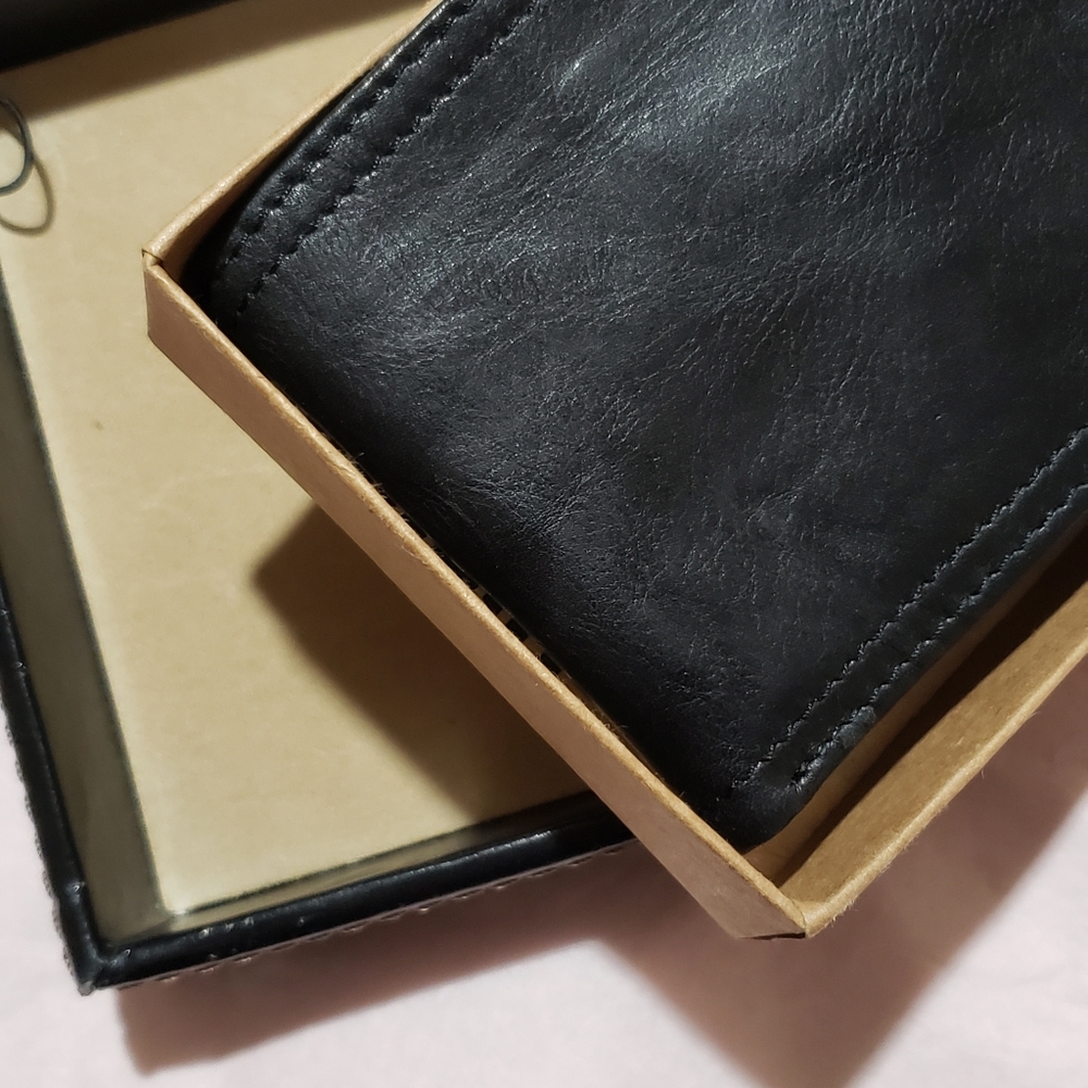 DOCKERS WALLET - Picture 8 of 8